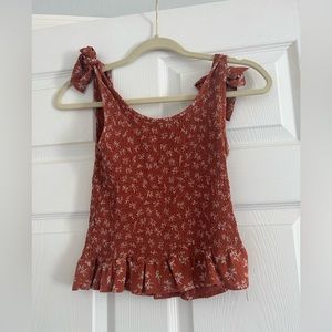 Burnt orange / brown top
